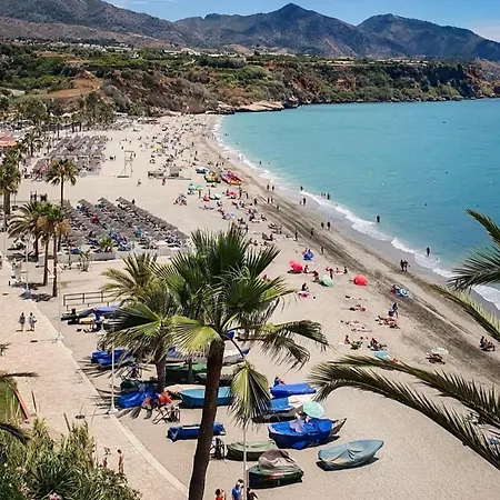 Acogedor En Zona * Nerja